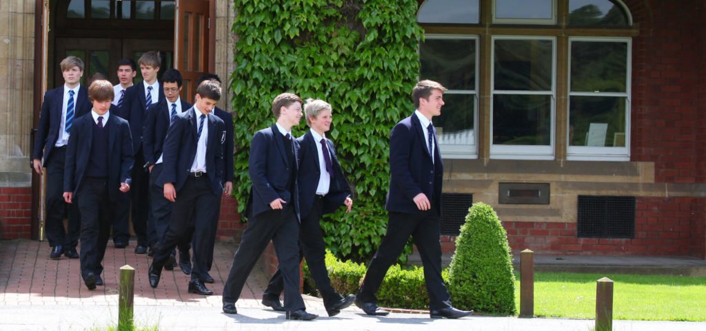 Internat in England – Boarding Schools & Privatschulen in UK 299 Internat in England – Boarding Schools & Privatschulen in UK 163