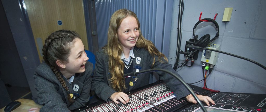 Roedean School 2 Roedean School: Kinder musizieren an diesem Internat in England