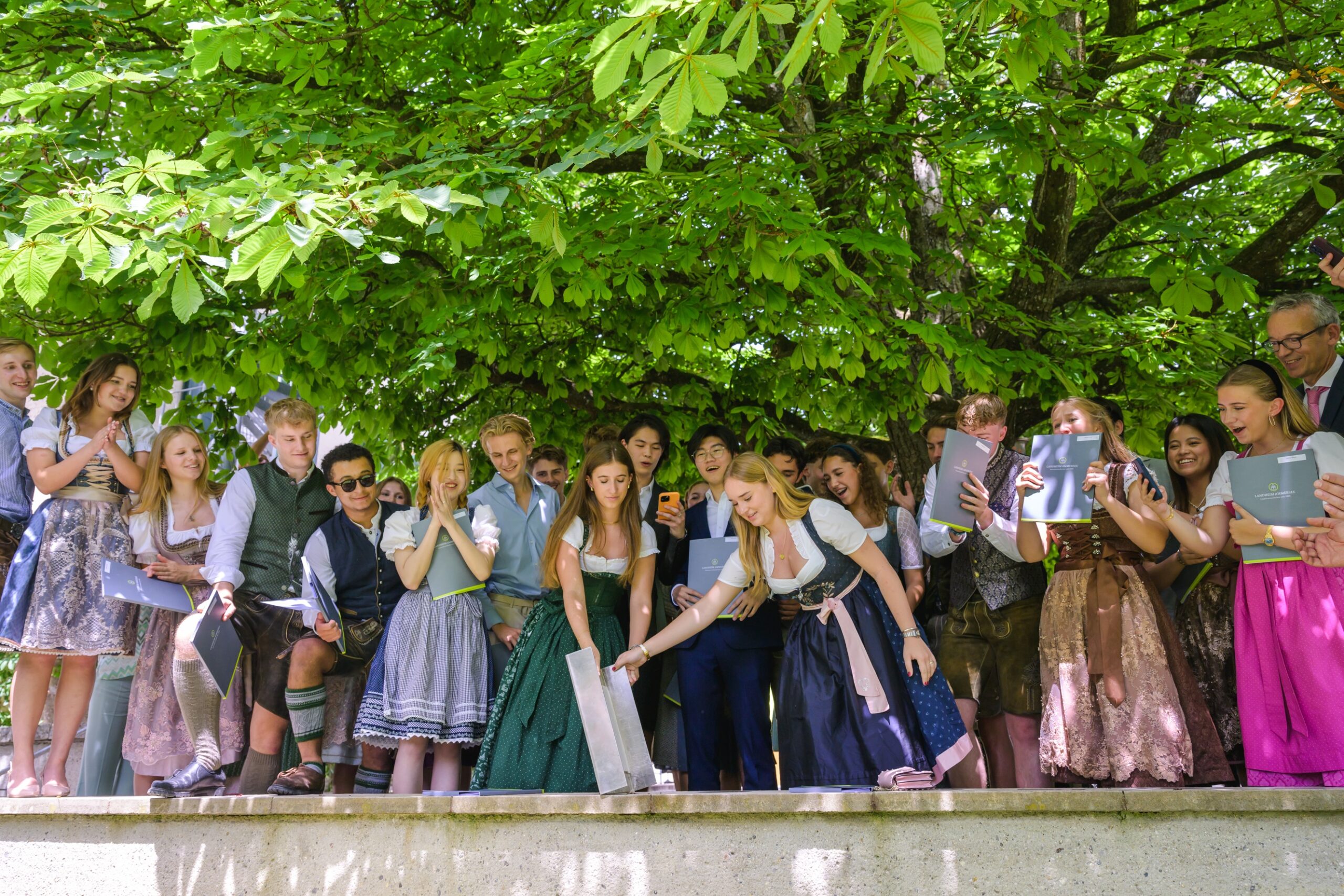 Landheim Ammersee in Deutschland, eine reformpädagogisch orientierte Internatsschule, legt großen Wert auf die Persönlichkeitsentwicklung der Schüler und Schülerinnen.