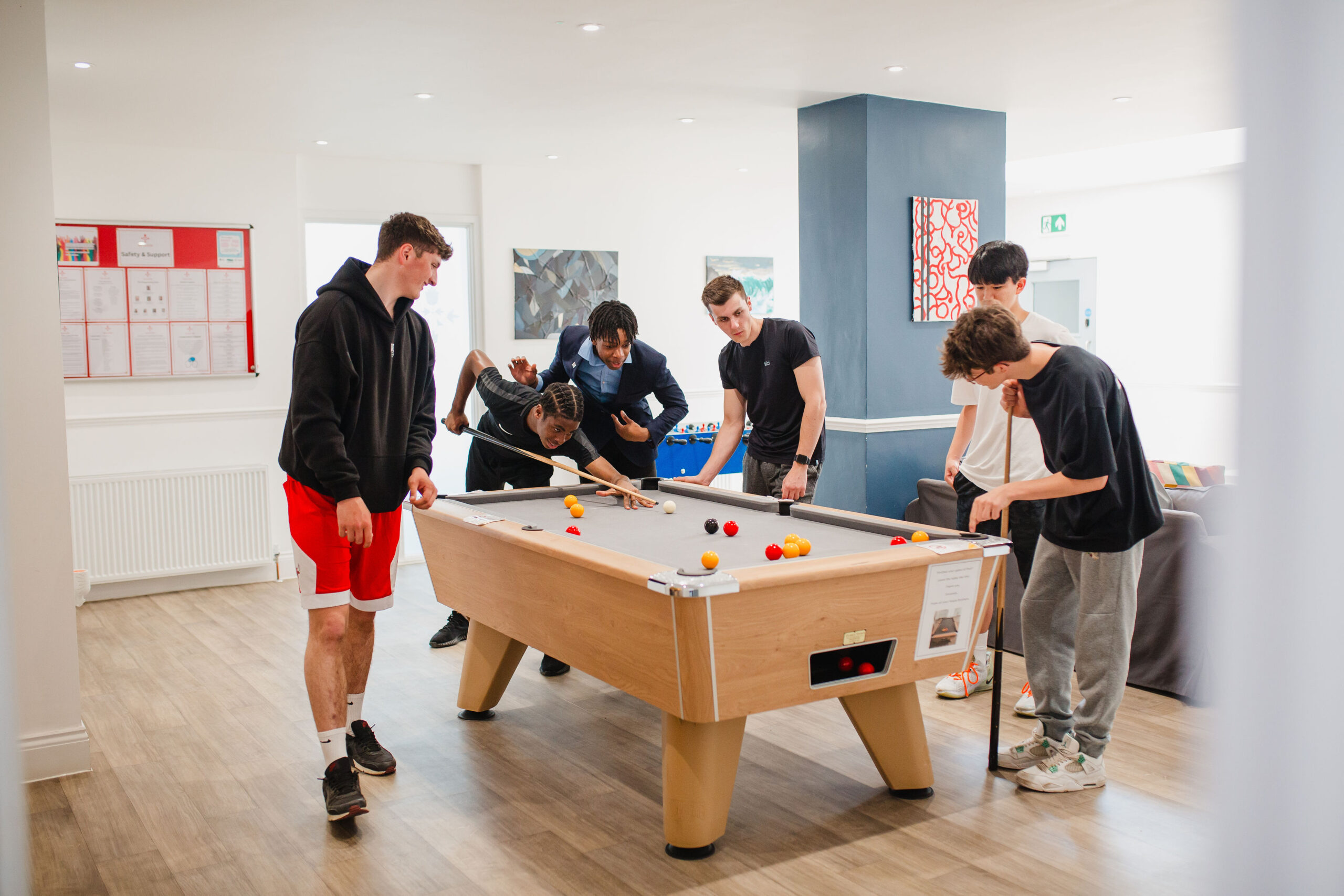 Earlscliffe College Earlscliffe College