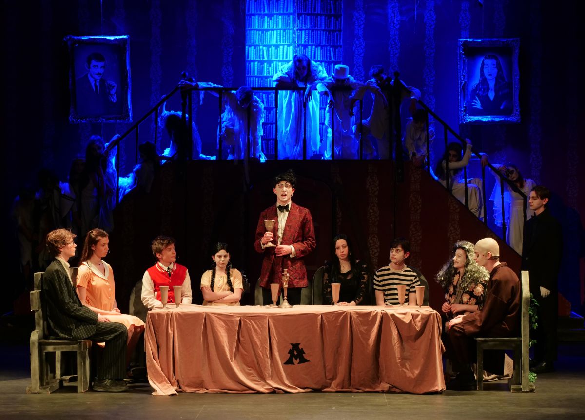 Kingham Hill School in England bietet ihren Schülerinnen und Schülern die Möglichkeit, ihre schauspielerischen Fähigkeiten im Theater zu entwickeln.