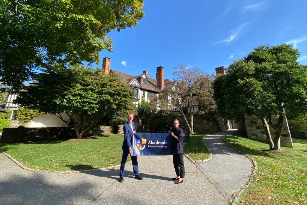 Frederick Gunn School