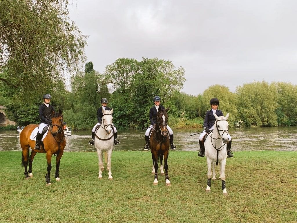 Reitinternate England