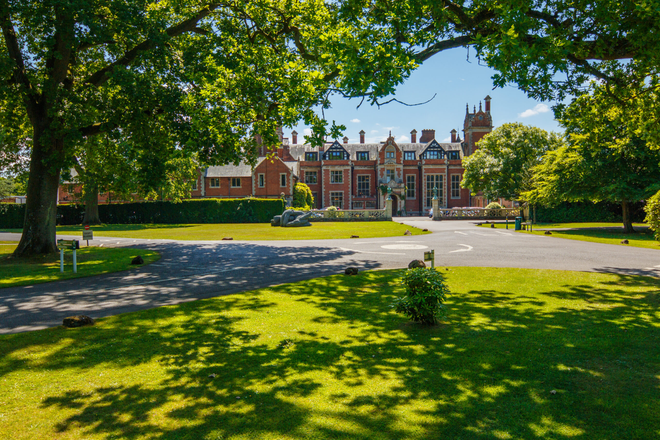 Frensham Heights School