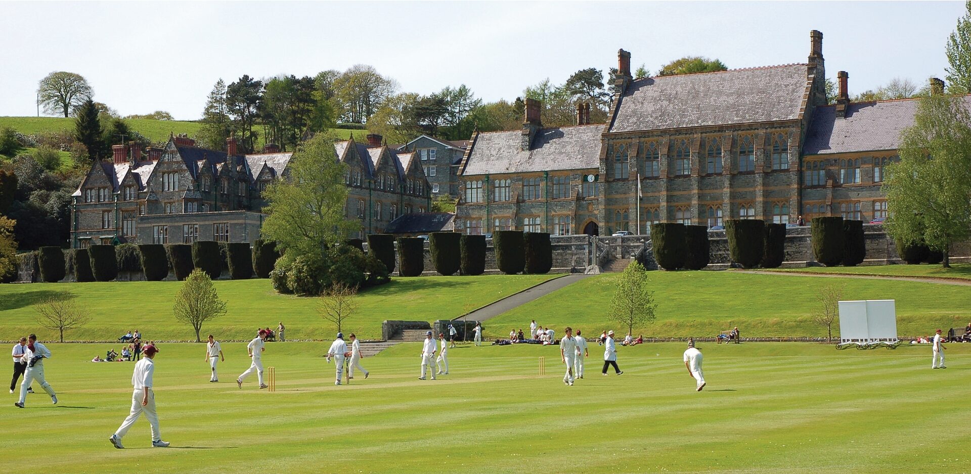 Mount Kelly School